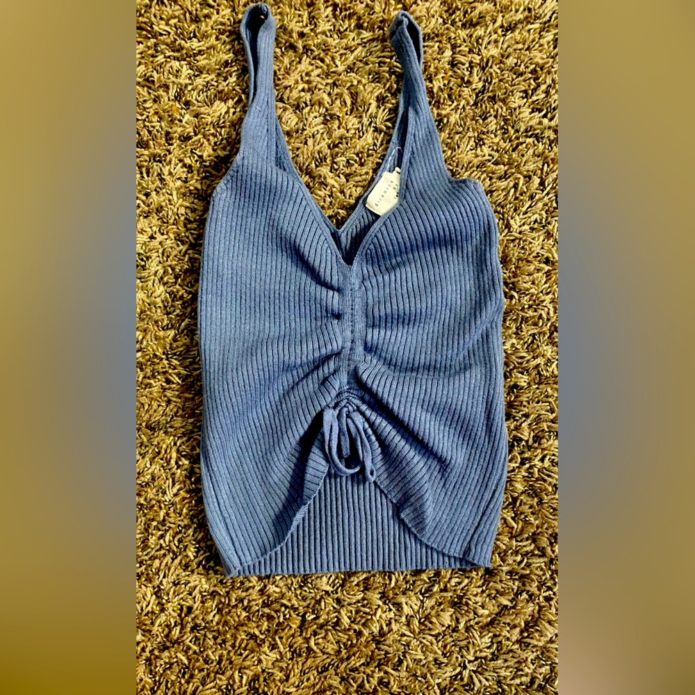 Cropped shirt